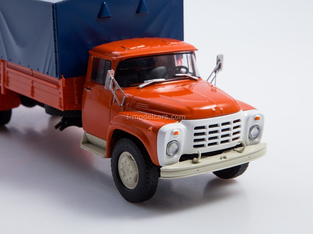 ZIL-133G40 cargo truck 1:43 Legendary trucks USSR #61 ZIL-133G40 cargo truck 1:43 Legendary trucks USSR #61