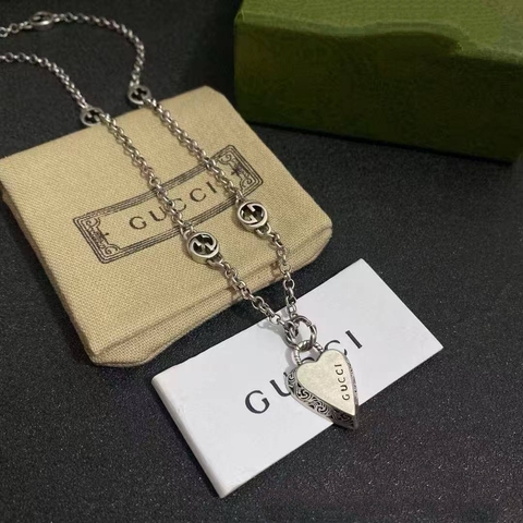 kole-cepochka-s-podveskoj-serdce-style-by-gucci