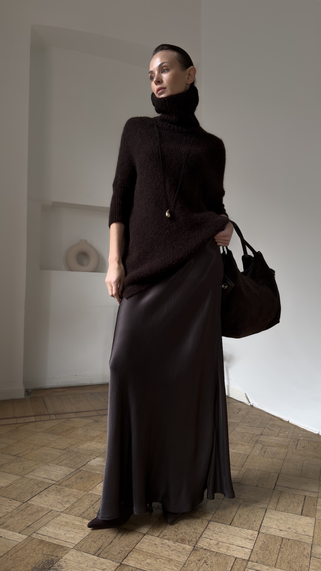 Юбка в бельевом стиле на тонкой резинке