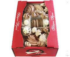 Набор безе и макаронс для украшения шоколадного торта. 300 гр.