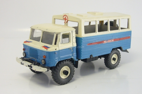 GAZ-66 VM-66 KUNG Medical service Ural Falcon USSR 1:43