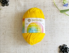 Пряжа "Детская новинка", 100% акрил, 50 гр., 200 м, №12 желток