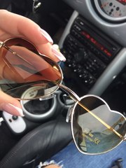 Солнцезащитные очки  в форме сердца