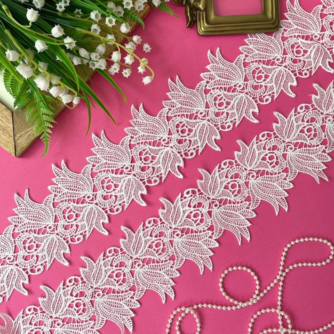 Кружево широкое, белое ажурное, для рукоделия, ширина 9 см, длина 2,2 м