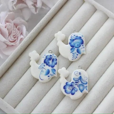 Подвеска Петушок, полимерная глина, гжель, 32*27 мм, S042