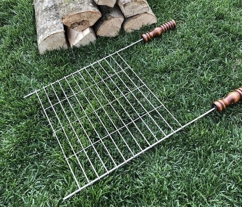 Плоская сетка на мангал с деревянными ручками 60х50 см