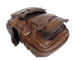 Кожаный рюкзак-сумка Maverick 7042 LightBrown