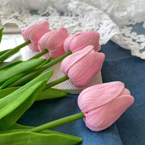 Тюльпаны реалистичные искусственные, Нежно-розовые, латексные (силиконовые), 34 см, букет из 5 штук.