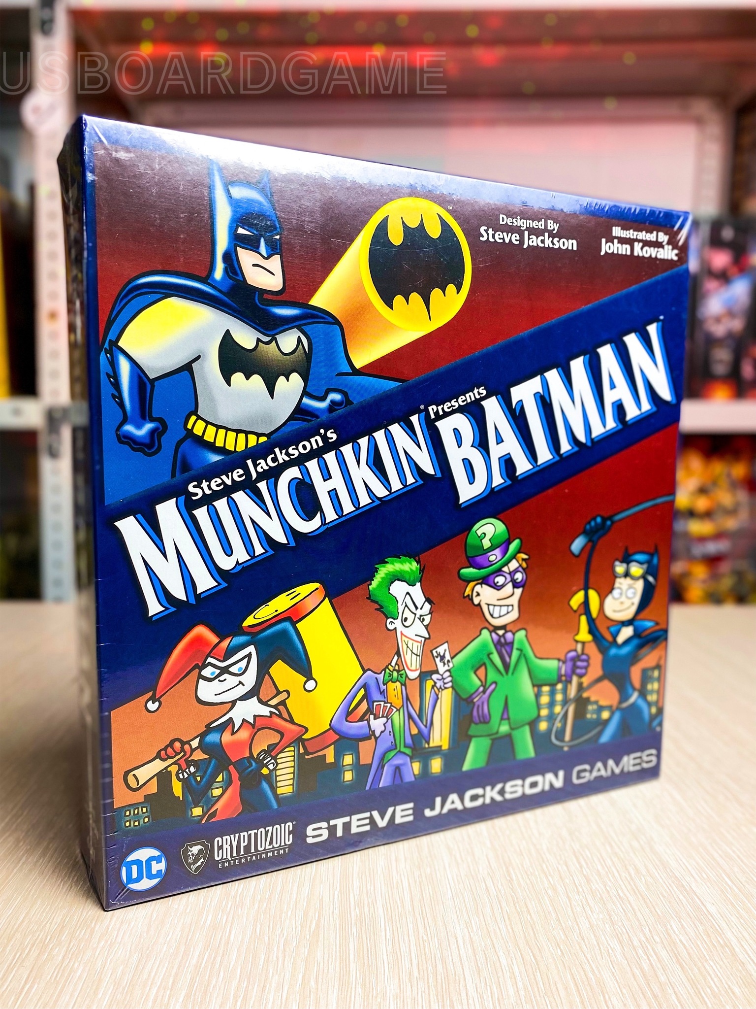 Munchkin Presents Batman - купить по выгодной цене | RusboardGame