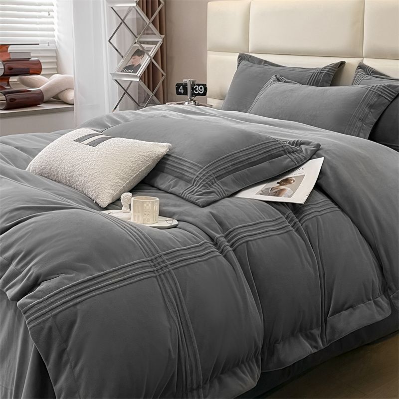 Постельное белье ЕВРО (двуспалка) Велюр Графит