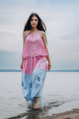 Розовый рассвет. Юбка льняная макси с вышивкой 