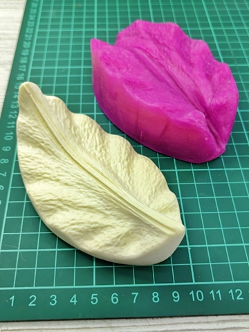 Молд пластиковый+вайнер силиконовый лепесток лилии волна 12,5х7,2см