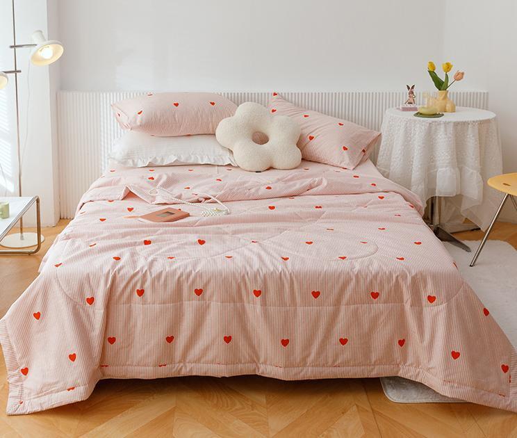 Комплект постельного белья Семейный (2 одеяла) Хлопок розовый сердечки
