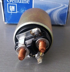 РЕЛЕ ВТЯГИВАЮЩЕЕ NEXIA, LANOS, MATIZ (3 отв М5, СЪЁМНЫЙ СЕРДЕЧНИК) GM