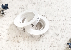 Размерники полиэстер 50, 10х25мм в рулоне 300 шт (+/-30шт).