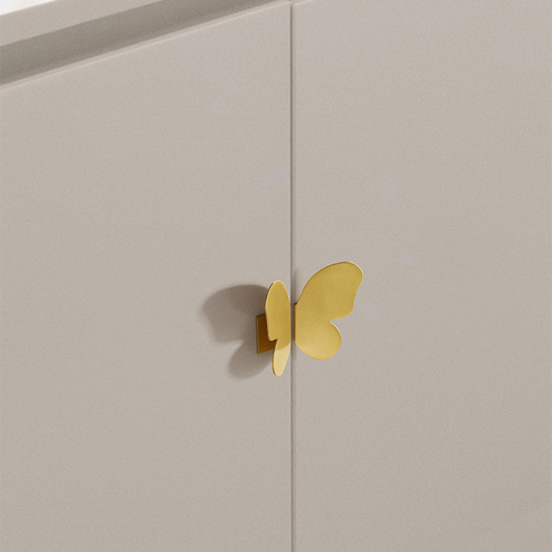 Мебельная ручка