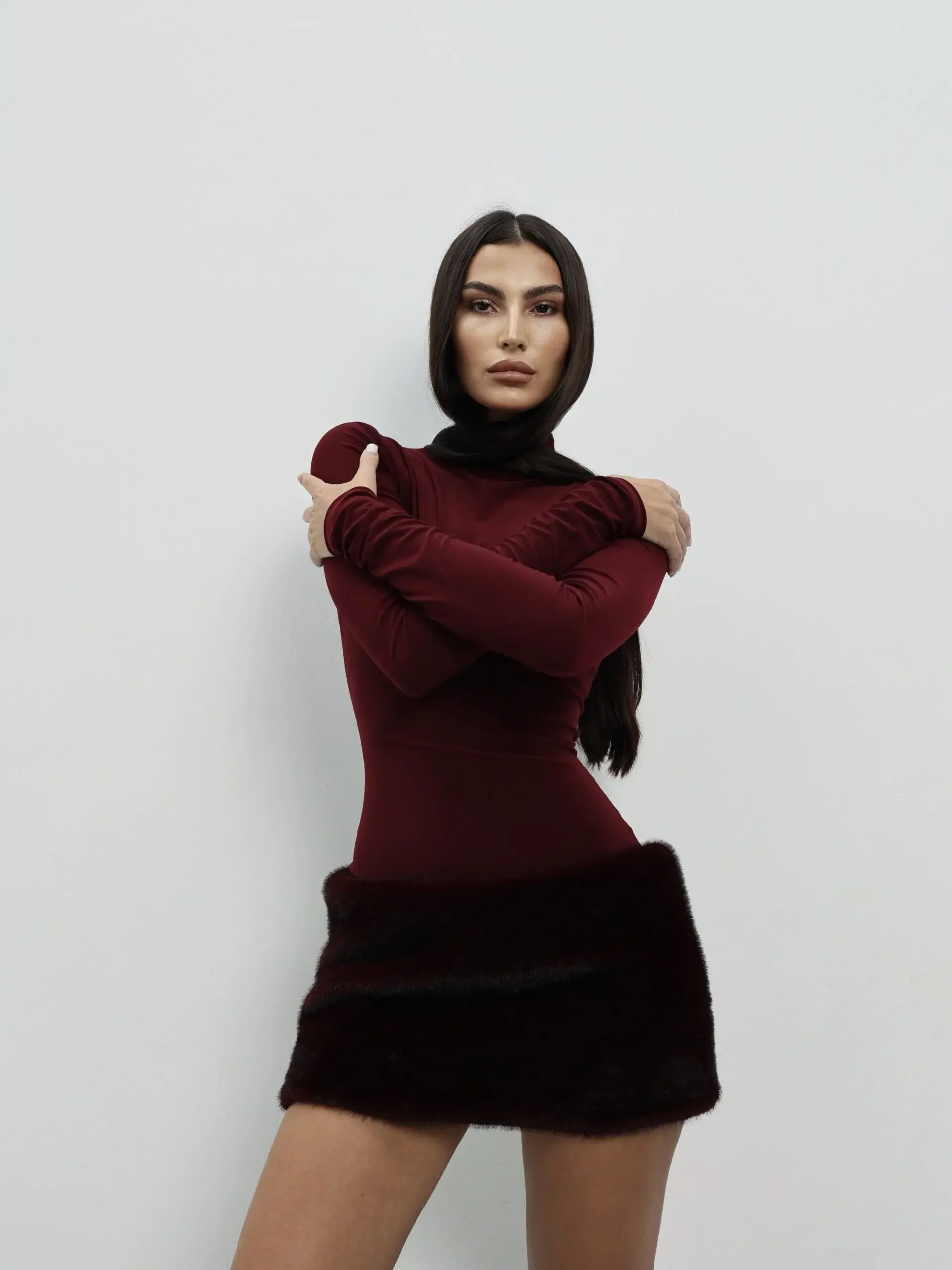 Платье с мехом, Бордовое