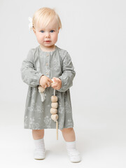 платье  для девочки  КР 5906/лесной туман,обитатели леса к579