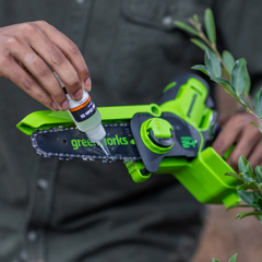 Цепная мини-пила Greenworks G24MCS10K2 24V (10 см) аккумуляторная, с АКБ 2 А/ч и ЗУ