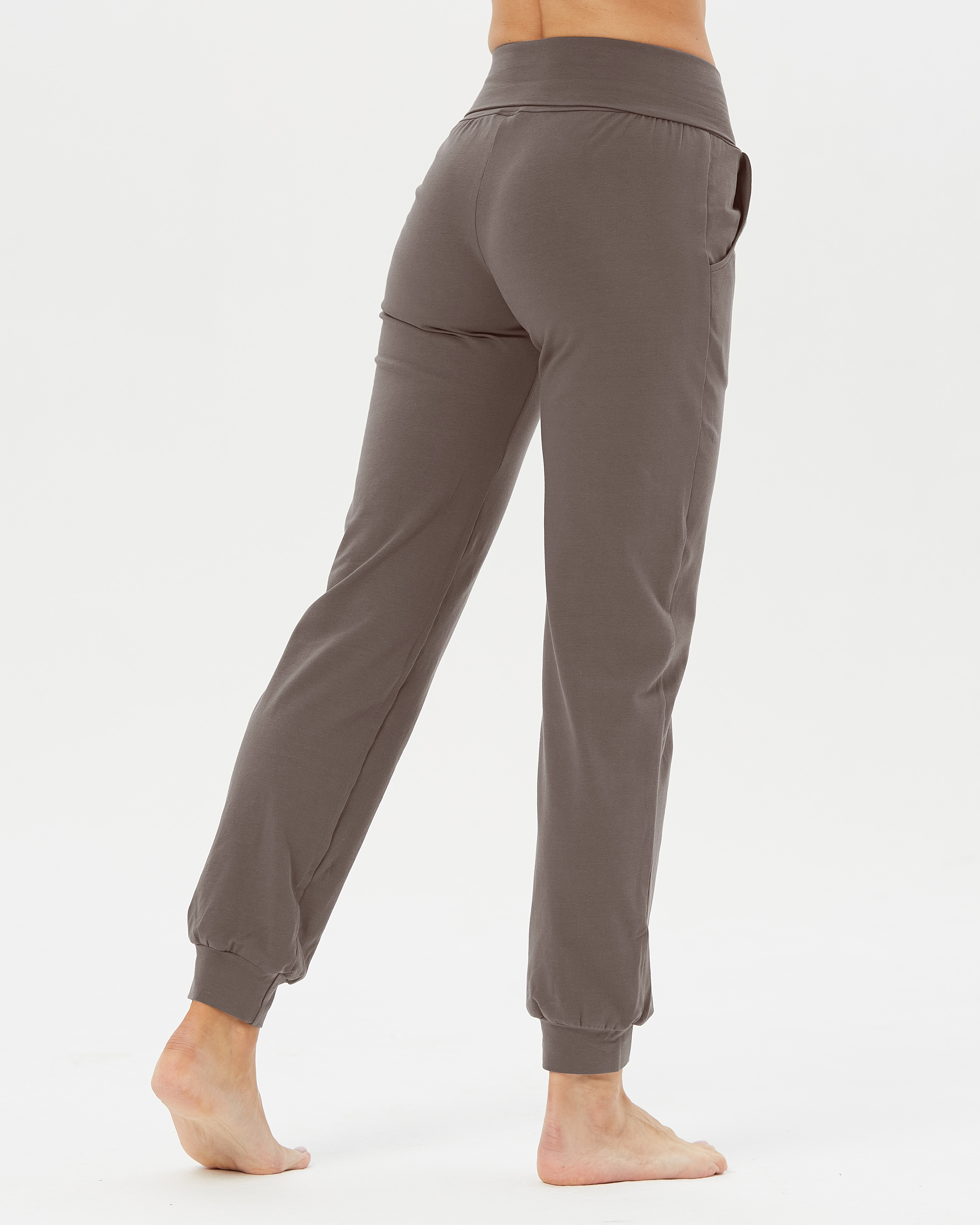 бежево-серый