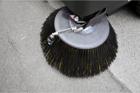 Система увлажнения боковых щеток Karcher