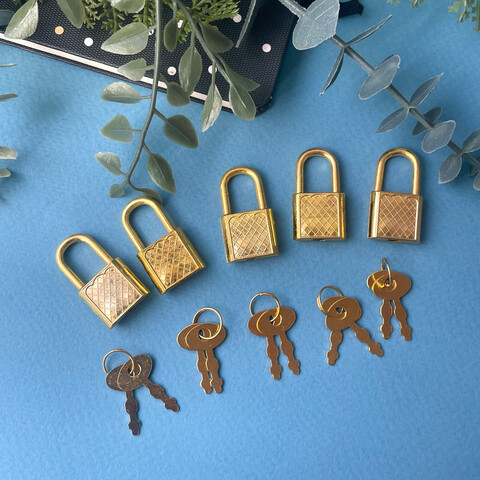Замок для шкатулок с ключиком декоративный, цвет золотой, 5 шт, 3,1*1,7 см.
