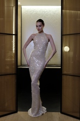 Платье с пайетками коктейльное