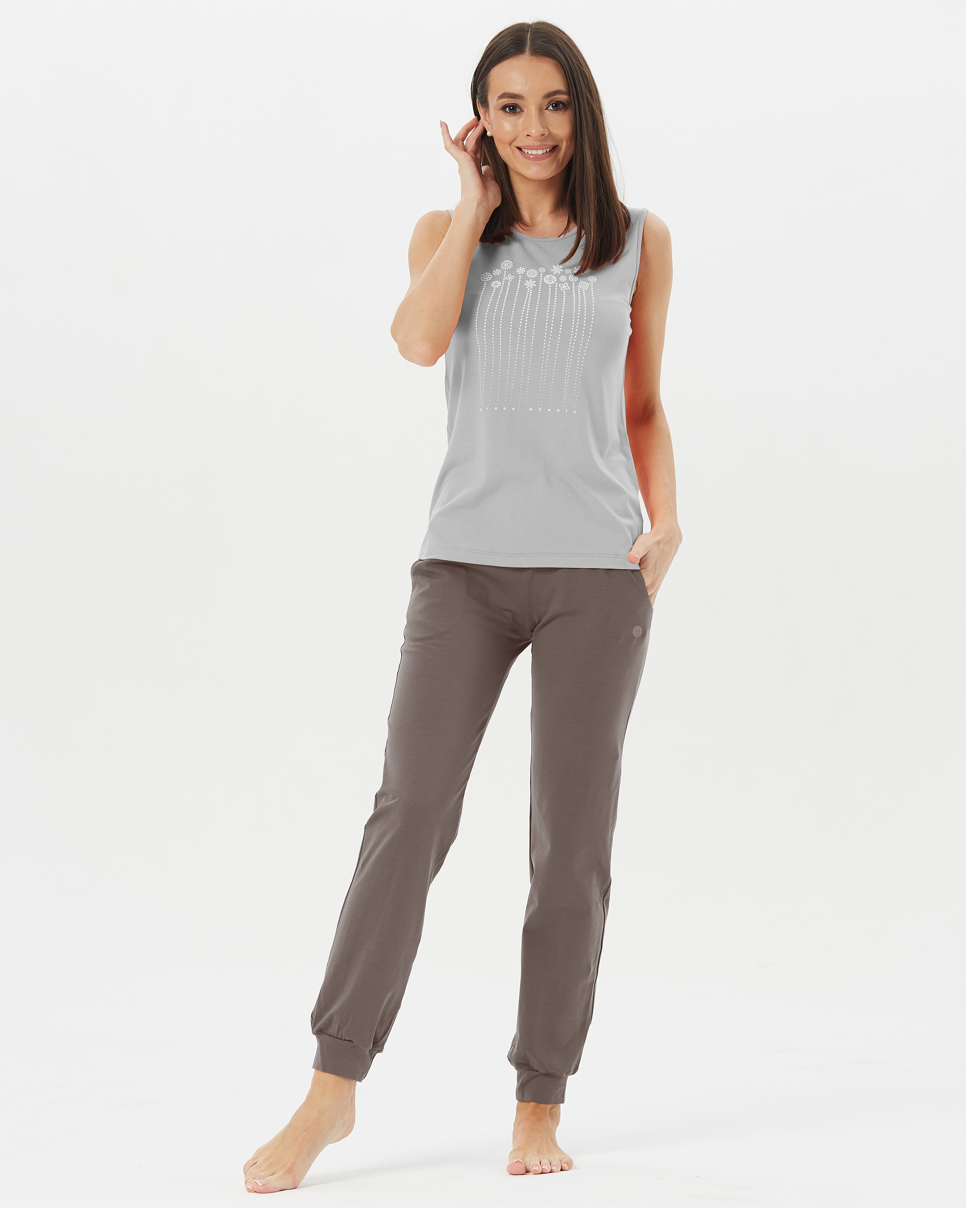 бежево-серый