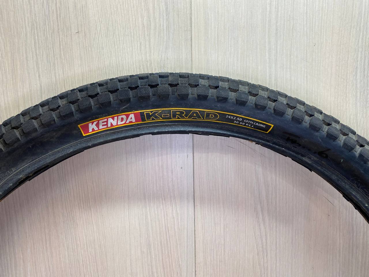 K rad. Kenda k905, k-rad,. Kenda k rad логотип. Велосипед Welt Kenda. Покрышки для дрифта на велосипед MAXPRO 20×2.35 радиус колёс купить.