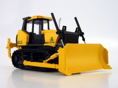 Bulldozer ChTZ B11 Chelyabinsk Tractor Plant URALTRAK handmade 1:43