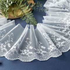 Кружево широкое, белое ажурное, для рукоделия, ширина 15 см, длина 2 м
