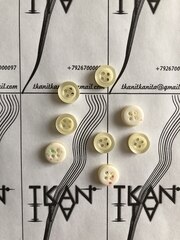 Пуговица пластиковая четырехпрокольная (Пластик, Сливочный, 12)