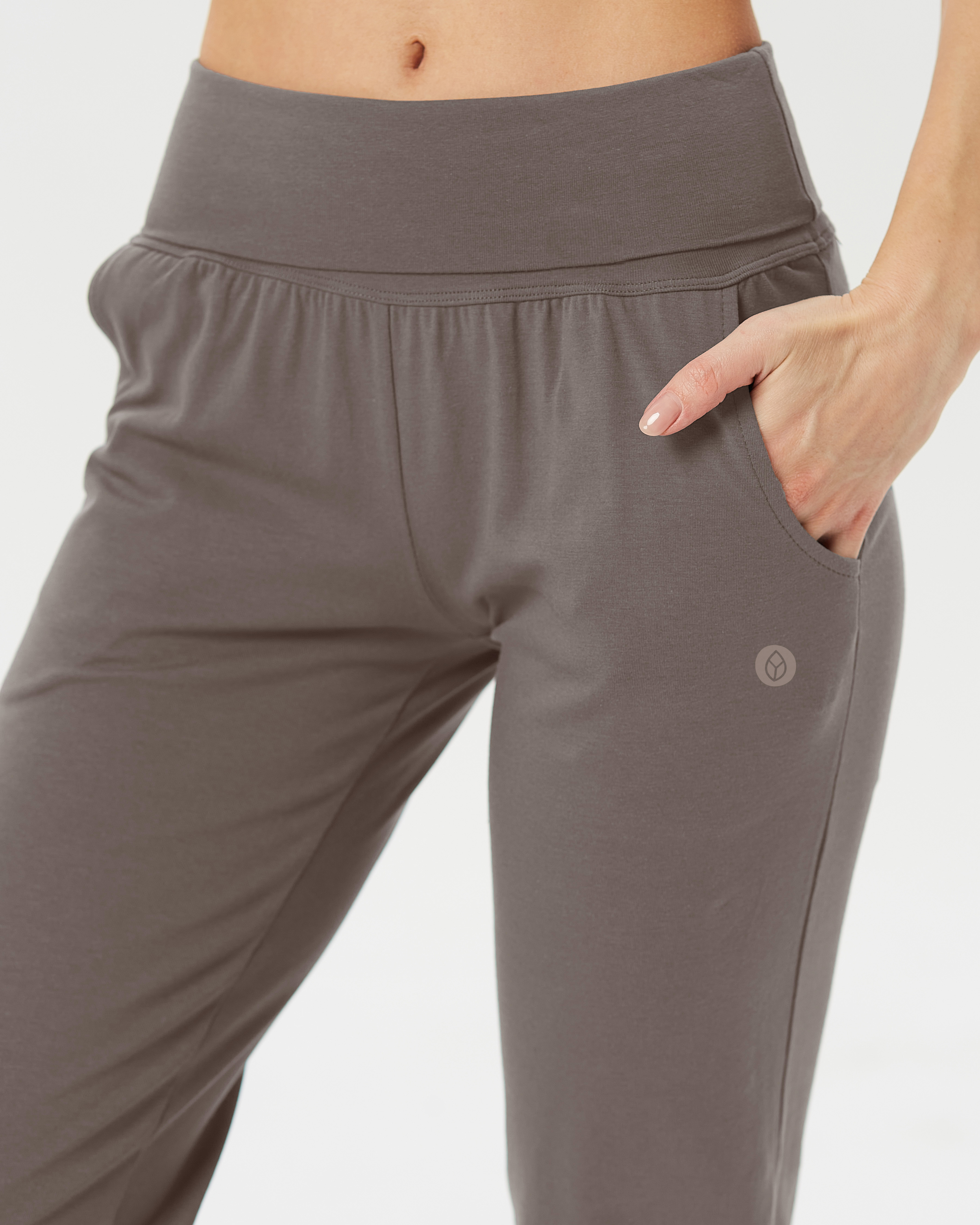 бежево-серый