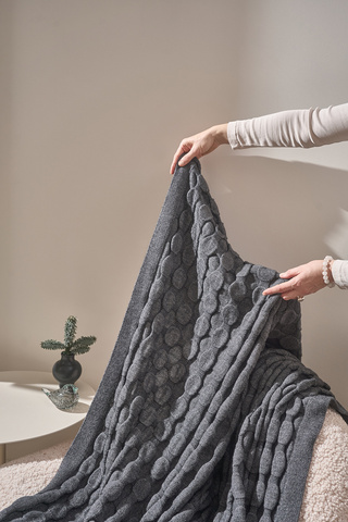 Плед c 3D эффектом 120x170 Luxberry Bubbles графитовый