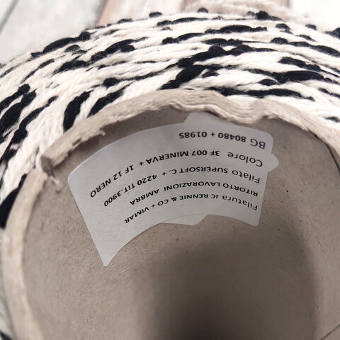 Смотка шетланд JC RENNIE SUPERSOFT 180 черно-белый