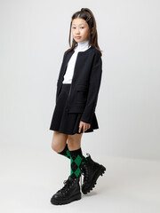 жакет  для девочки  К 302764/черный