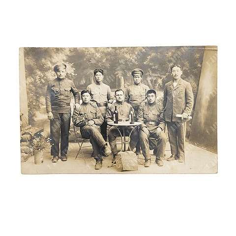 Почтовая карточка. Групповое фото русских солдат. Франция, 1919