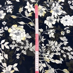 Ткань шелк матовый с эластаном бежевые цветы на черном фоне 1091