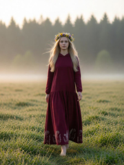 Иоанна. Платье льняное с капюшоном, вышивка по низу юбки PL-422615