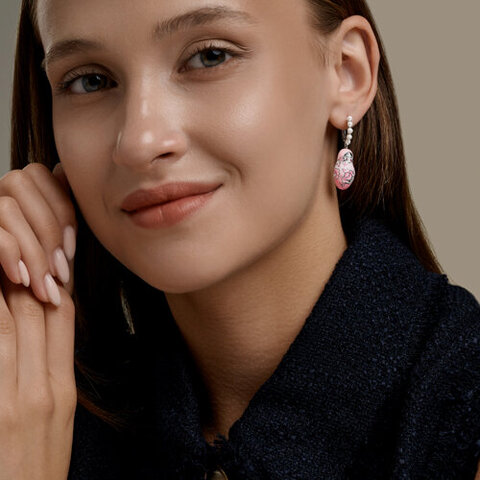 94027503-sergi-matreshki-iz-serebra-s-rozovoj-ehmalyu