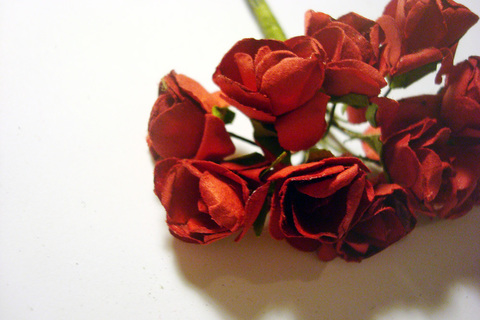 Роза бумажная, диаметр 15 мм, красный