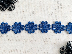 Кружево плетеное, ш. 2,2-2,5 см.