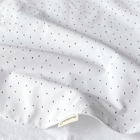 Непромокаемая пеленка "Точки"