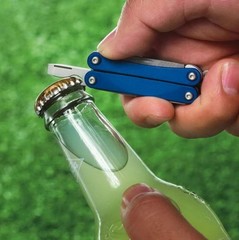 Мультитул-брелок Leatherman Squirt PS4 Blue, 9 функций (831230) цвет синий | Multitool-Leatherman.Ru