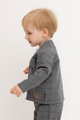 жакет  для мальчика  КР 302629/тем.серый меланж,клетка к516