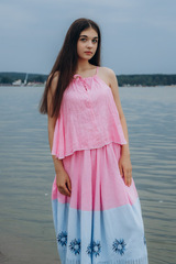 Розовый рассвет. Юбка льняная макси с вышивкой 