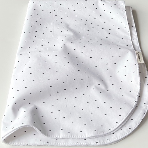 Непромокаемая пеленка "Точки"