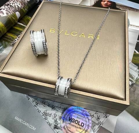 Кольцо, колье Bvlgari