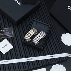 Браслет-манжета с вставками из кристаллов CHANEL