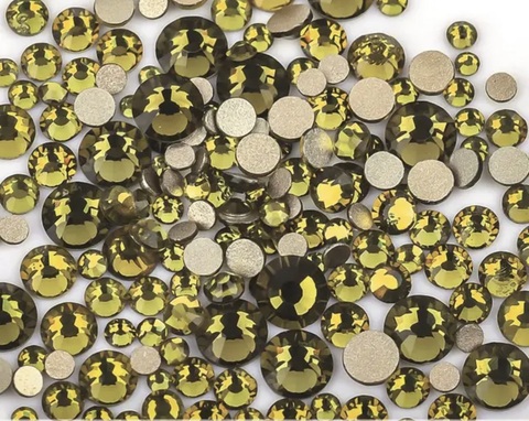 Стеклянные стразы  (размер микс) 1140шт, цвет лайм